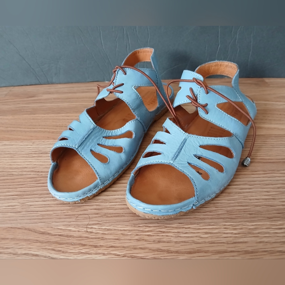 Spring Step Women's Stylish Blue Leather Sandals